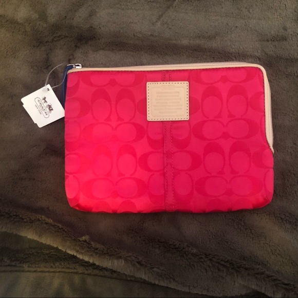 NWT Coach Pink Ruby Zipper Pouch - Picture 1 of 5